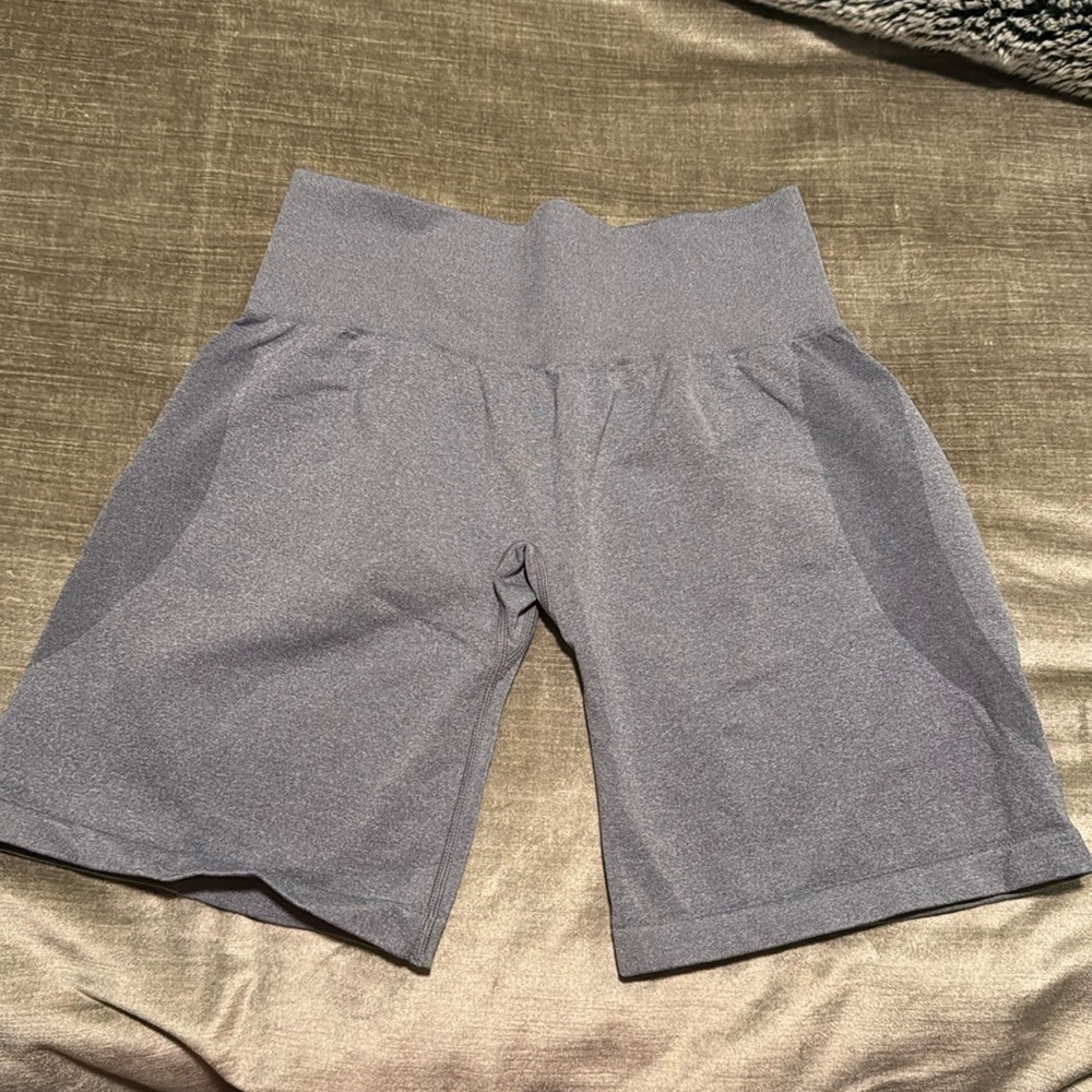 Nvgtn seamless contour shorts size medium